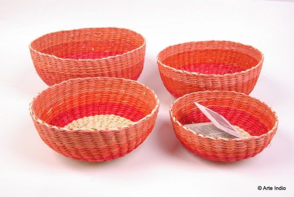 Set of 4 bowls of rushes. Orange line