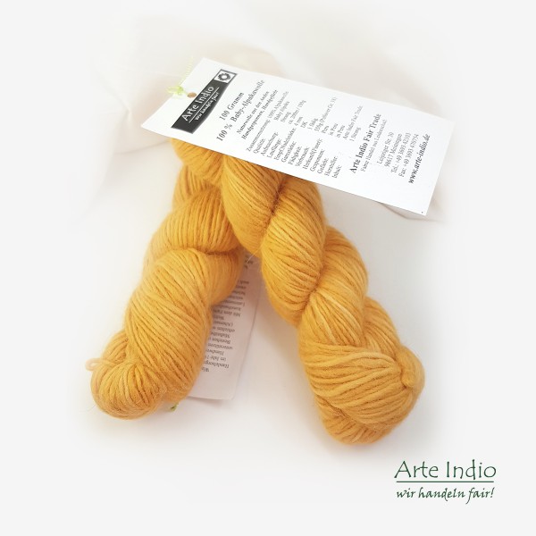 100g 100% baby-alpaca wool yarn