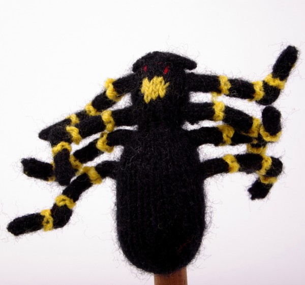 Finger puppet. Spider black