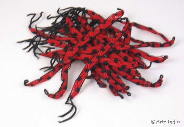Armbänder aus Polyacryl / Macramé Rot/Schwarz
