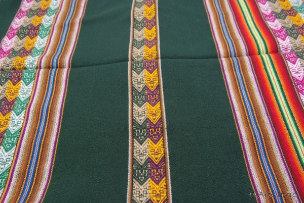 Maschinell Gewebte Decke aus Huaraz, Peru