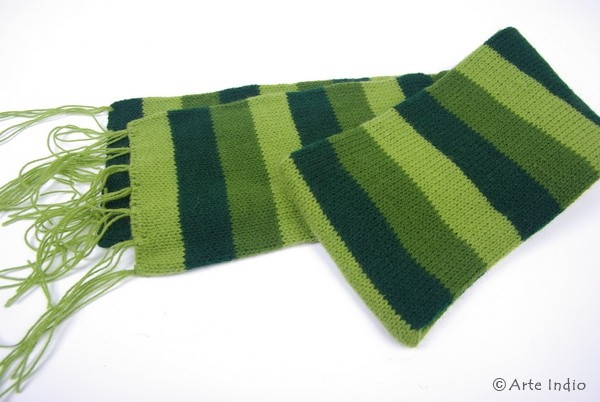 Children's scarf knitted