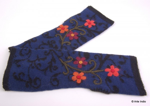 Hand-Stulpen Blumen blau, schwarz 100 % Alpakawolle