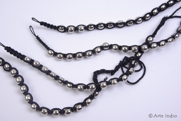 Polyacrylic bracelet with pearls