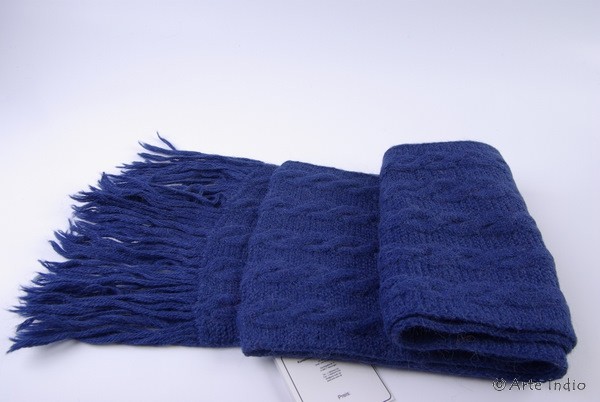 Gestrickter Schal. 100% Alpaka-Wolle. 1,50 m Stahl blau