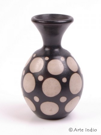 Chulucanas vase