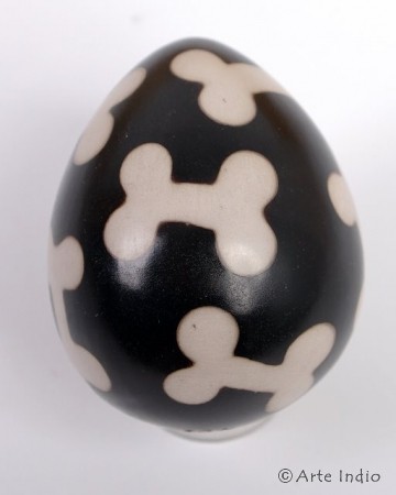 Clay Chulucanas egg