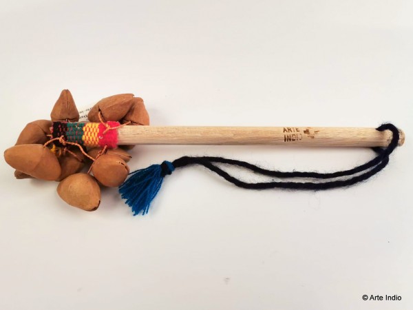 Chacchas / rattle with short stick