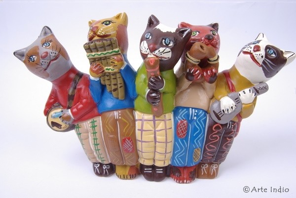 5-musician cats made of hand-painted clay
