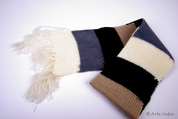 Children's scarf knitted