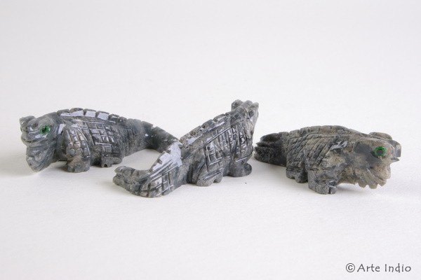 Stone figure about 3 cm. Iguana