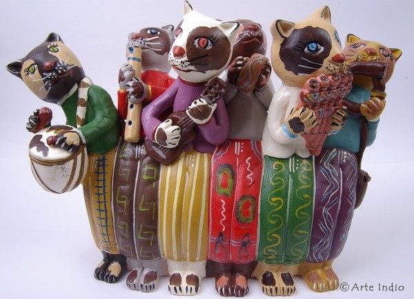 5-musician cats made of hand-painted clay