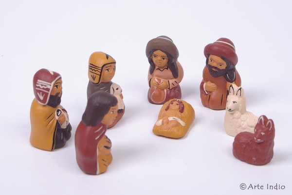 Christmas Nativity Figures / Miniature Atiquipa