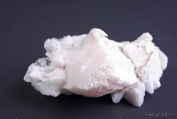 Manganocalcite (Ca CO3)