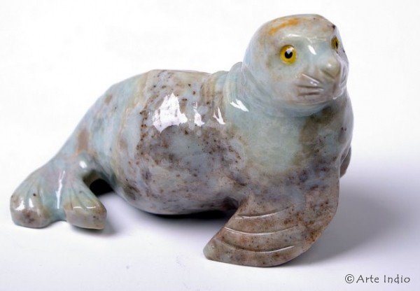 Stone figure about 7 cm. Seal